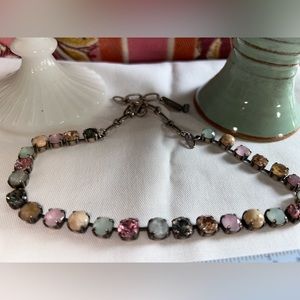 Mariana necklace. Beautiful colors with a silver base.